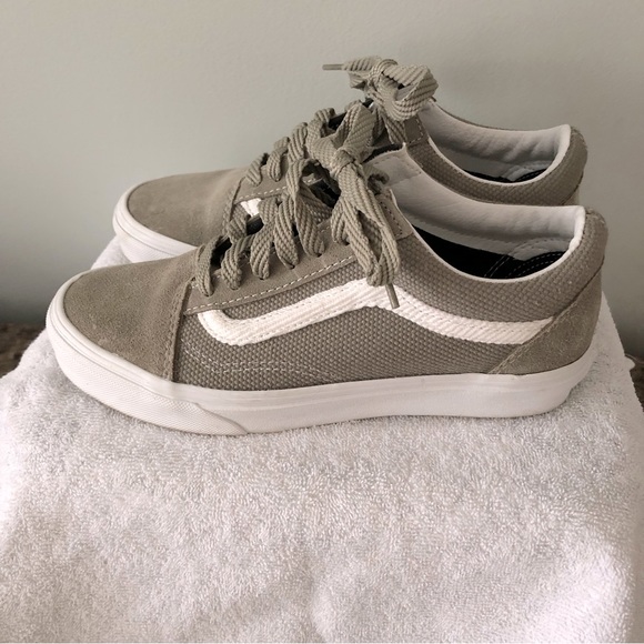 Vans Old Skool Tan Suede Sneakers in Practically New Condition! - Picture 5 of 12